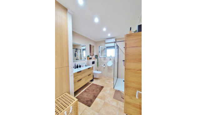 Reventa - Villa - San Miguel de Salinas - Inland