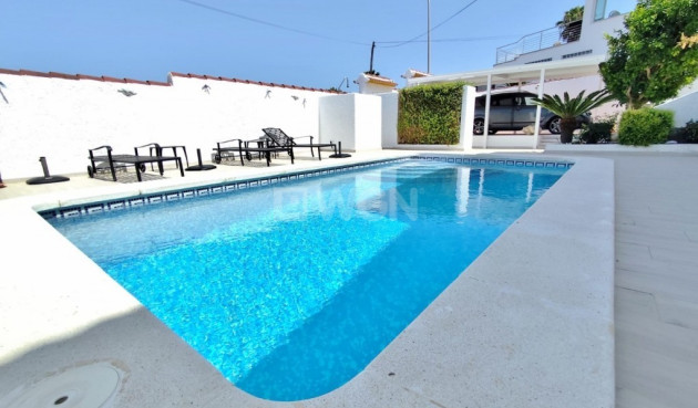 Reventa - Villa - San Miguel de Salinas - Inland