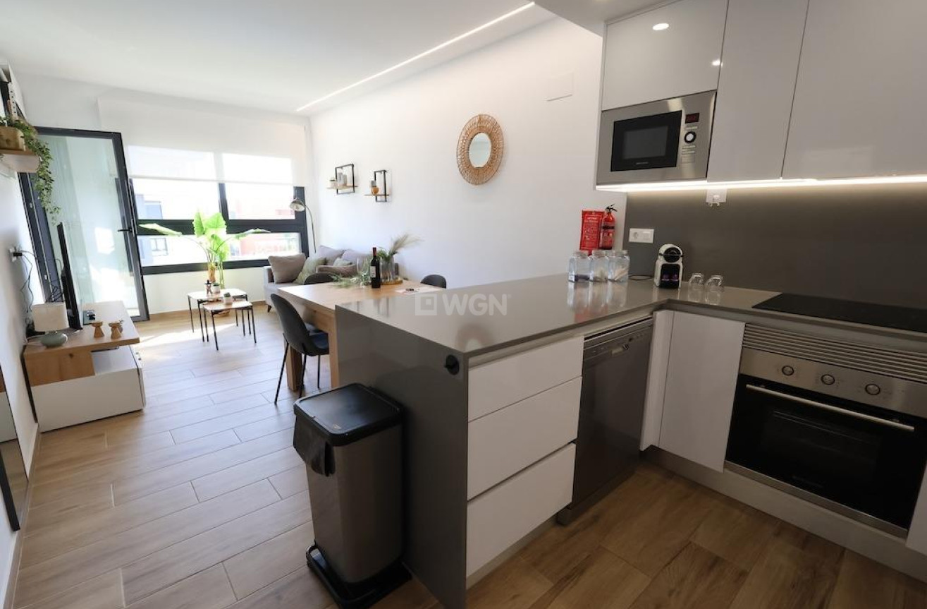 Odsprzedaż - Mieszkanie w bloku - Orihuela Costa - Costa Blanca