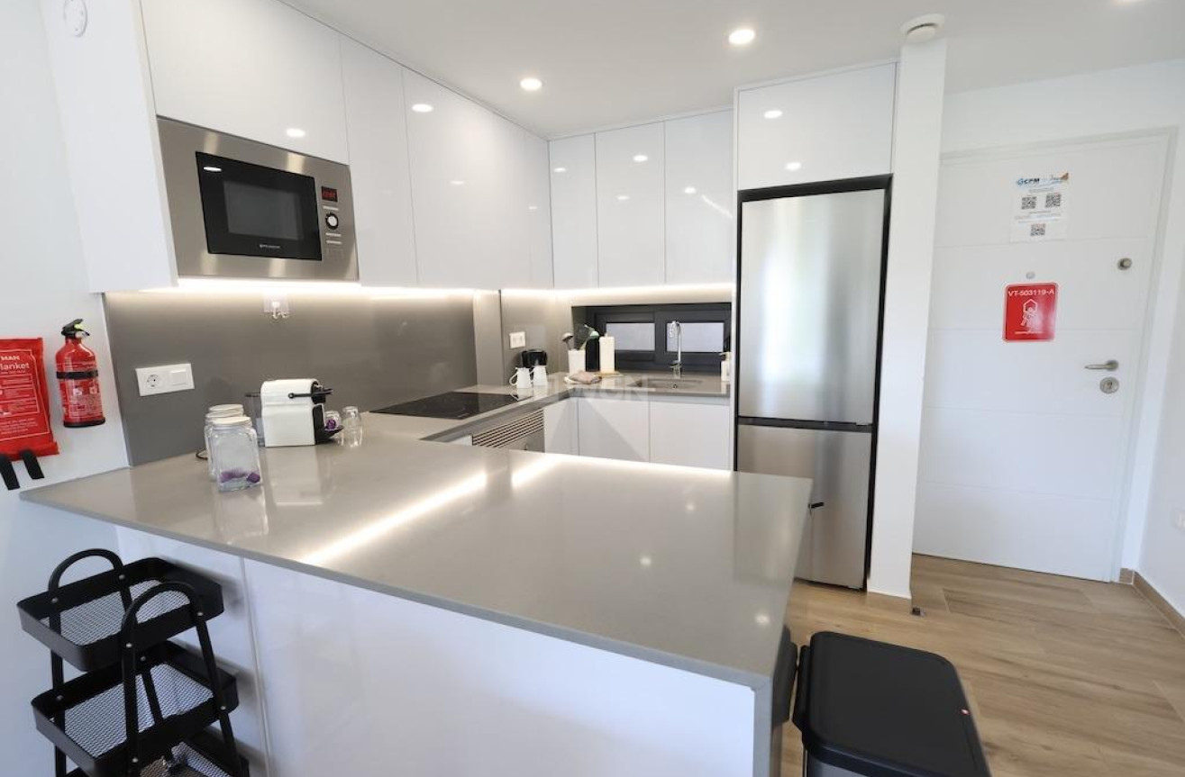 Odsprzedaż - Mieszkanie w bloku - Orihuela Costa - Costa Blanca