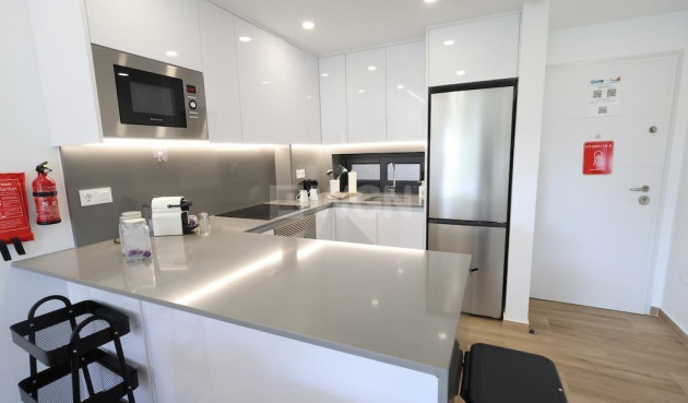 Odsprzedaż - Mieszkanie w bloku - Orihuela Costa - Costa Blanca