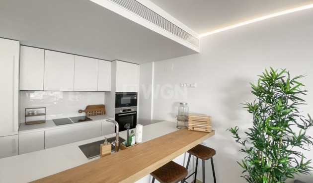 Odsprzedaż - Mieszkanie w bloku - Carvajal - Costa del Sol