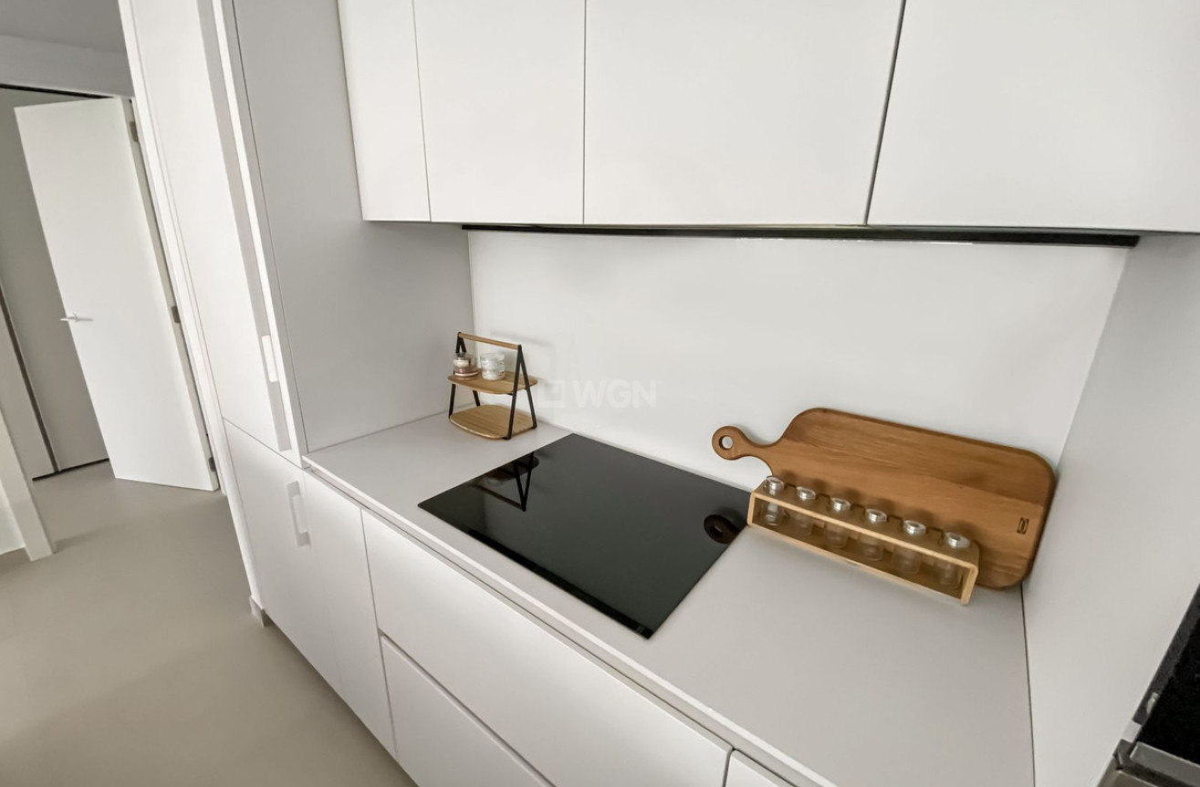 Odsprzedaż - Mieszkanie w bloku - Carvajal - Costa del Sol