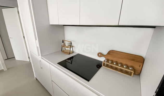 Odsprzedaż - Mieszkanie w bloku - Carvajal - Costa del Sol