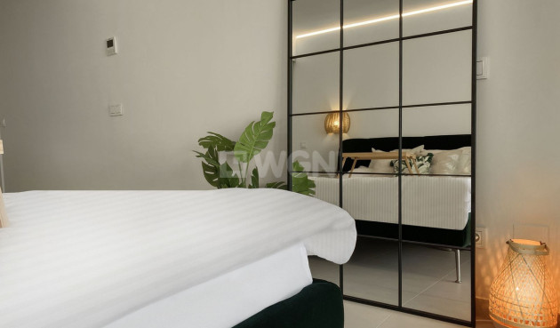 Odsprzedaż - Mieszkanie w bloku - Carvajal - Costa del Sol