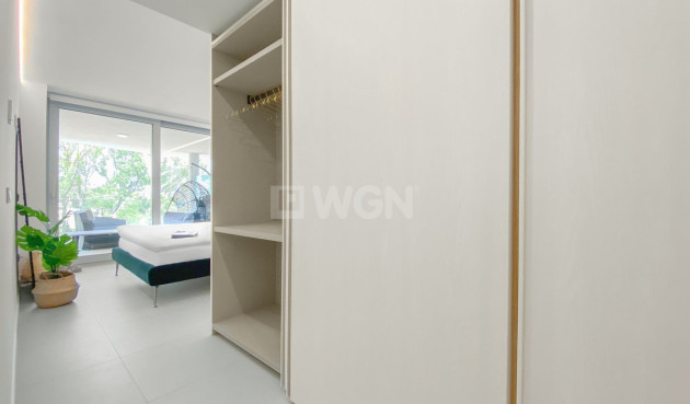 Odsprzedaż - Mieszkanie w bloku - Carvajal - Costa del Sol