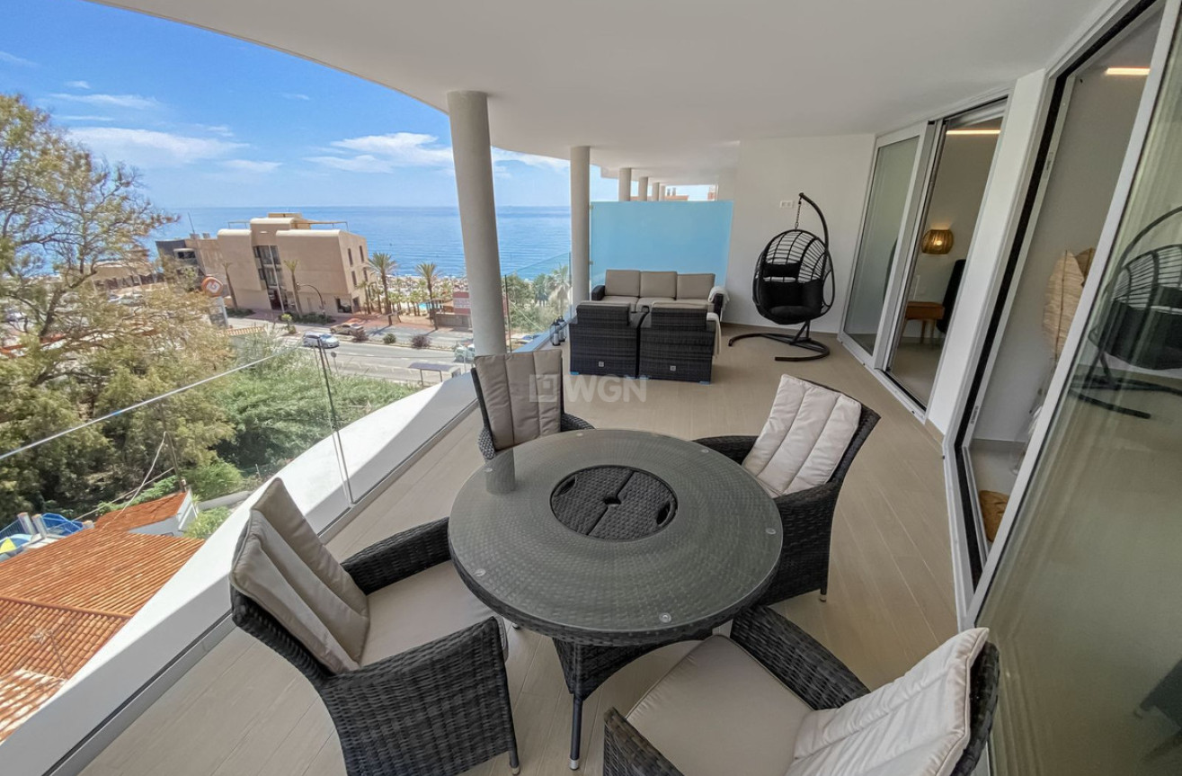 Odsprzedaż - Mieszkanie w bloku - Carvajal - Costa del Sol