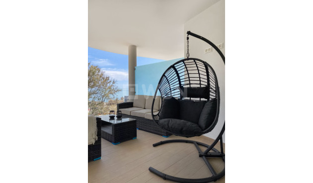 Odsprzedaż - Mieszkanie w bloku - Carvajal - Costa del Sol