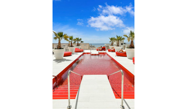 Odsprzedaż - Mieszkanie w bloku - Carvajal - Costa del Sol