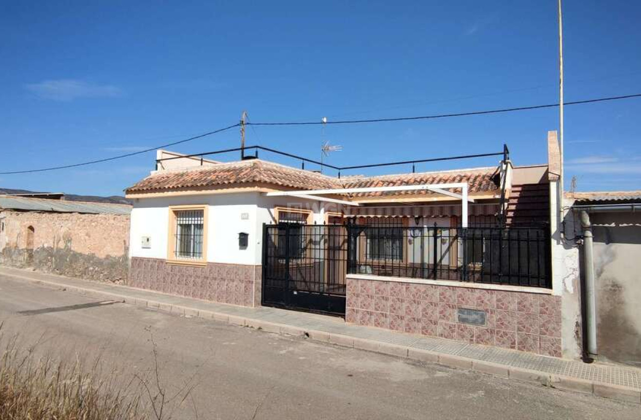 Resale - Villa - Pinoso - Inland