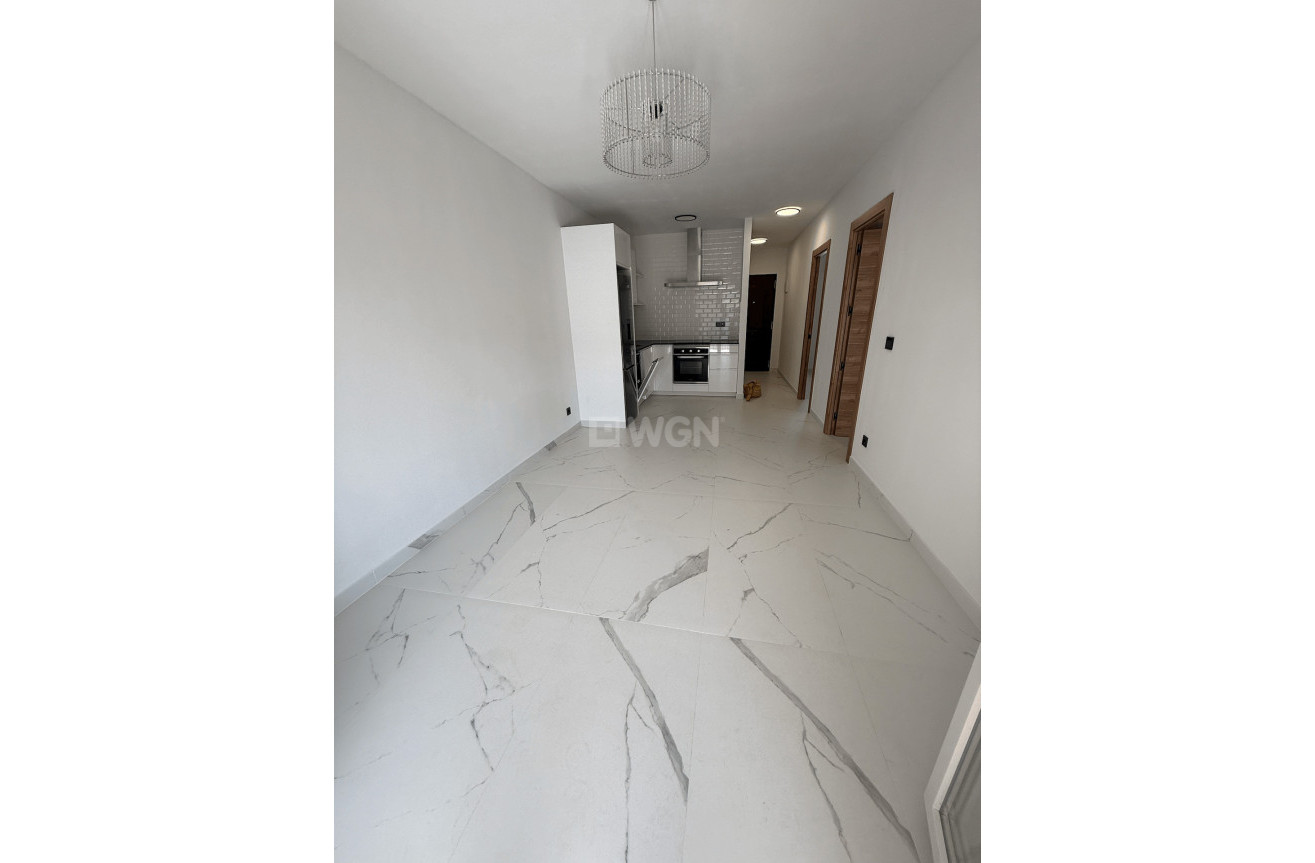 Resale - Apartment / flat - Torrevieja - Costa Blanca