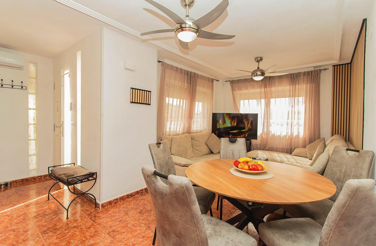 Resale - Villa - Orihuela - Urbanización Perla Del Mar