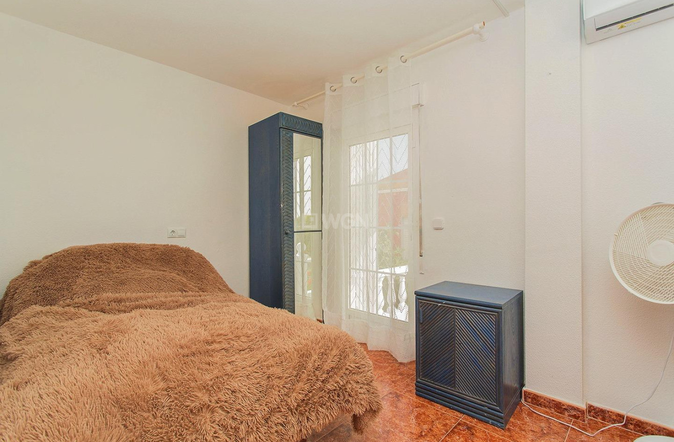 Resale - Villa - Orihuela - Urbanización Perla Del Mar