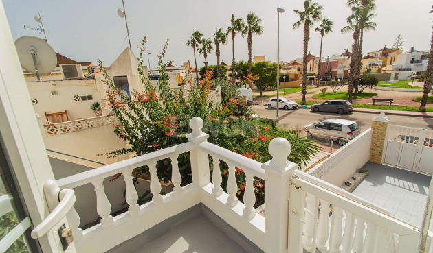 Resale - Villa - Orihuela - Urbanización Perla Del Mar