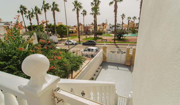 Resale - Villa - Orihuela - Urbanización Perla Del Mar