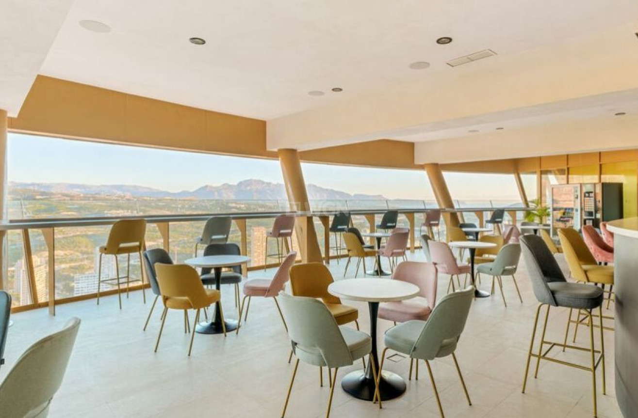 Odsprzedaż - Mieszkanie w bloku - Benidorm - Costa Blanca