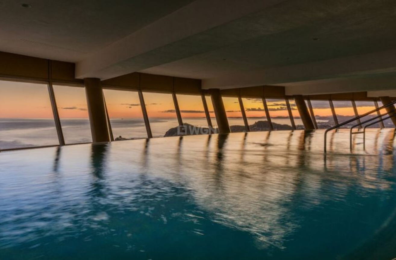 Odsprzedaż - Mieszkanie w bloku - Benidorm - Costa Blanca