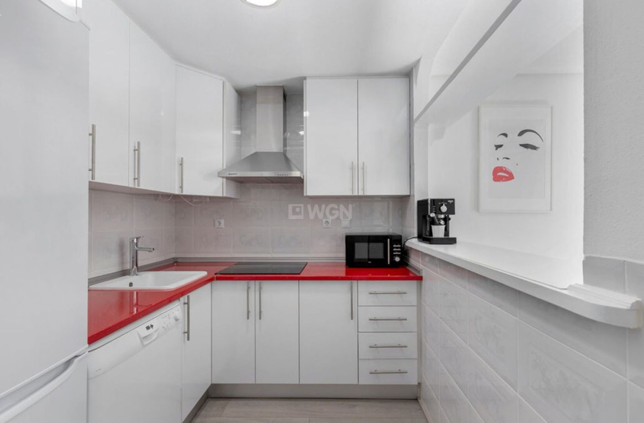 Resale - Apartment / flat - Torrevieja - Costa Blanca