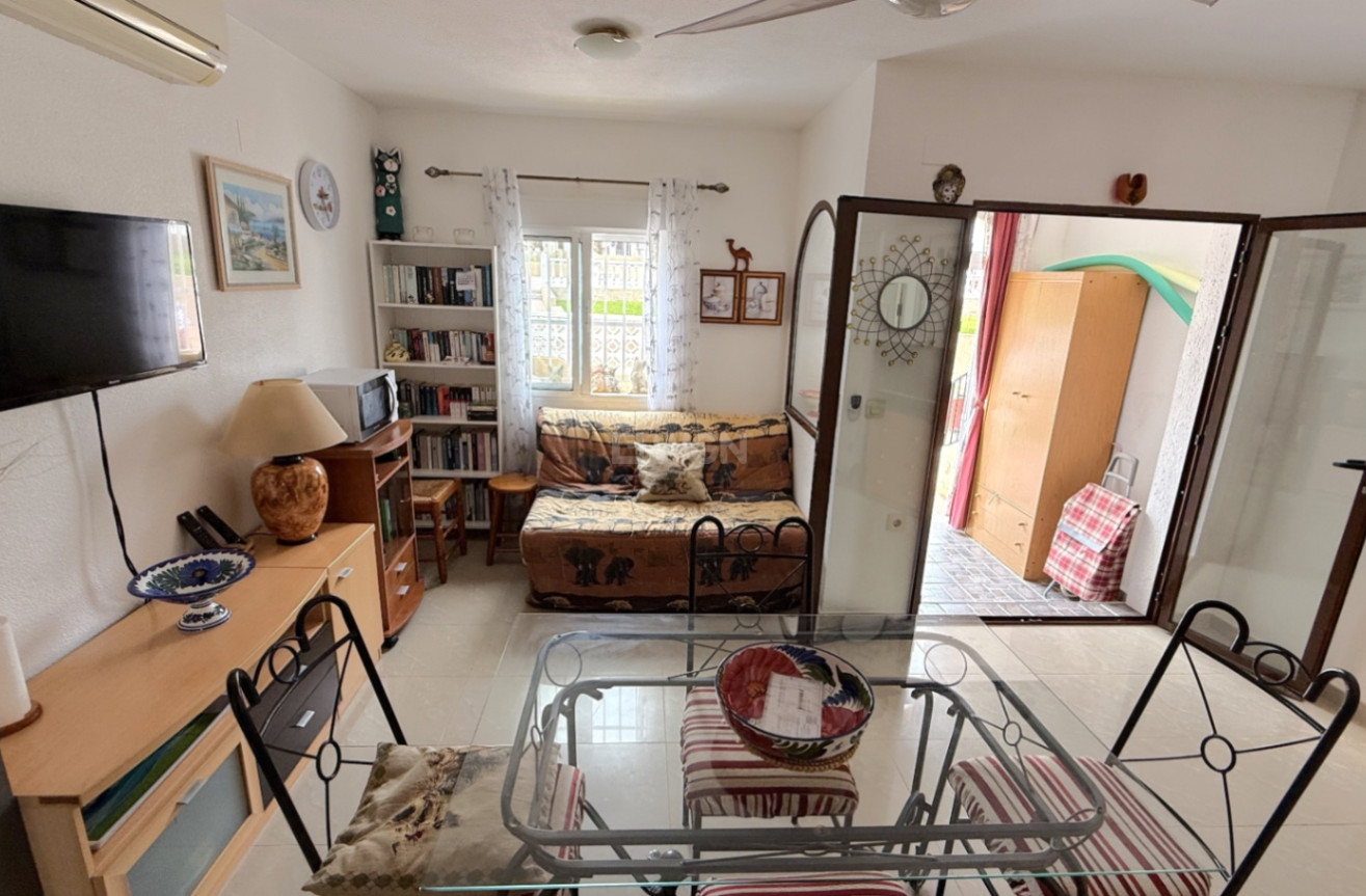 Resale - Apartment / flat - San Miguel de Salinas - Inland