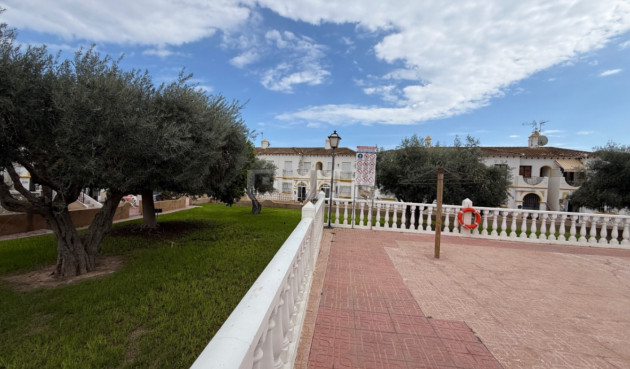 Resale - Apartment / flat - San Miguel de Salinas - Inland