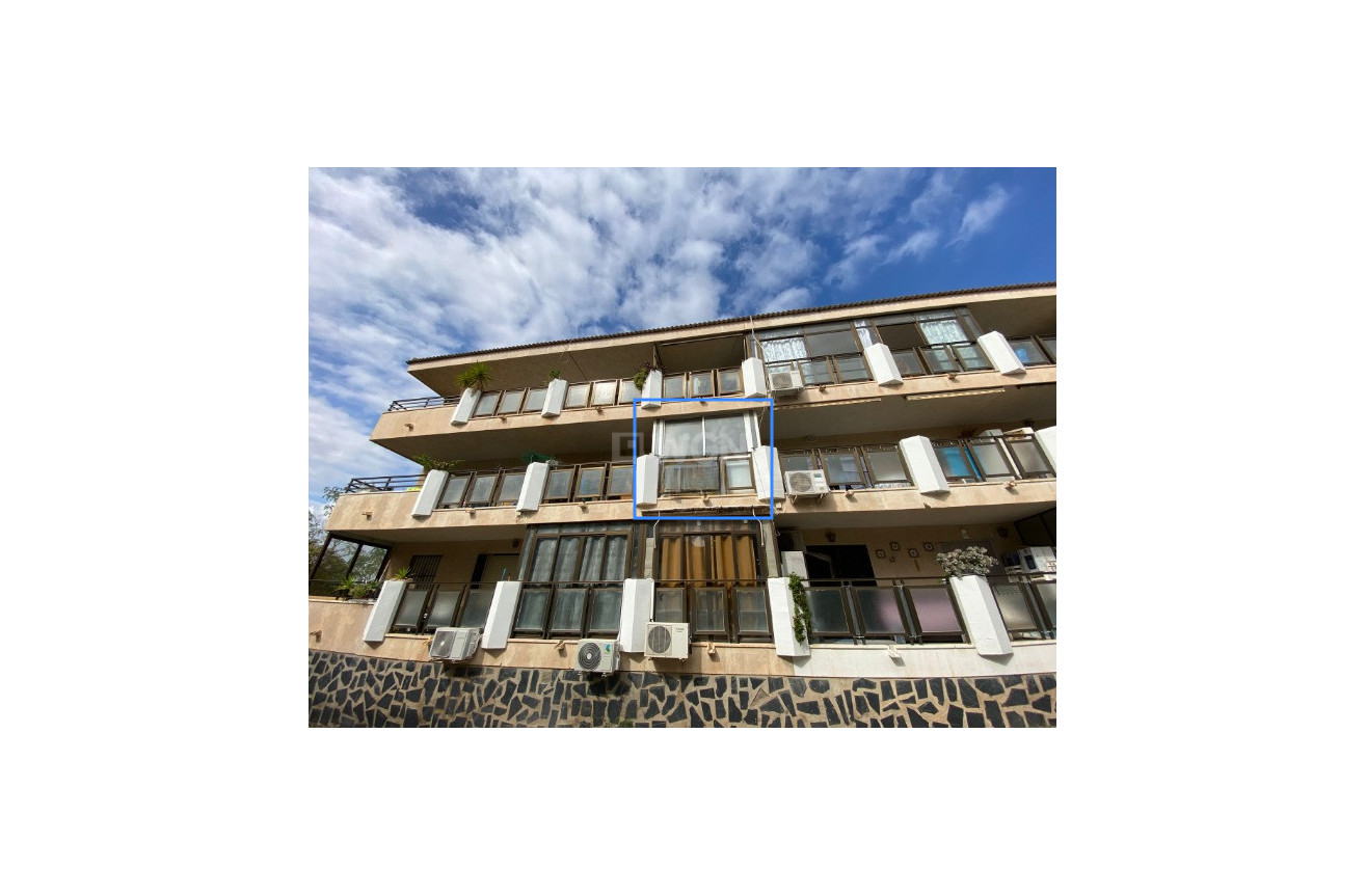 Resale - Apartment / flat - Torrevieja - Costa Blanca