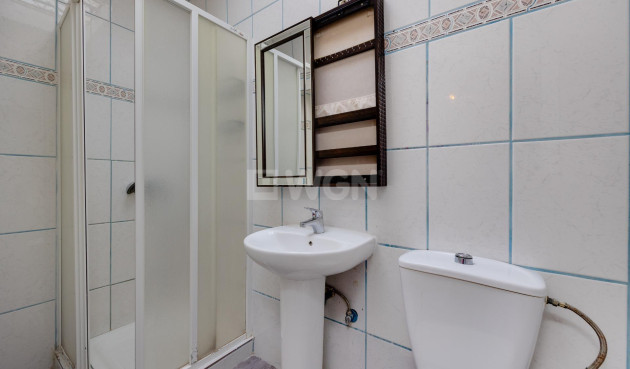 Odsprzedaż - Kamienica - Torrevieja - La Siesta - El Salado - Torreta