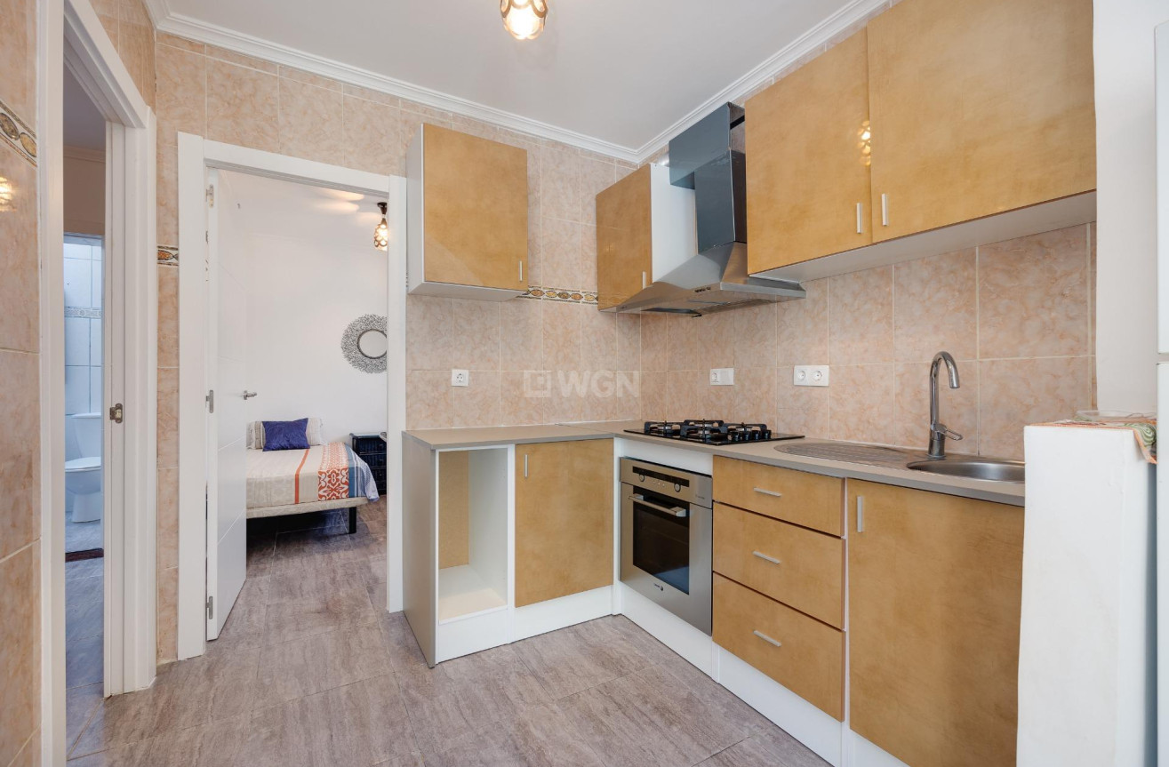 Odsprzedaż - Kamienica - Torrevieja - La Siesta - El Salado - Torreta