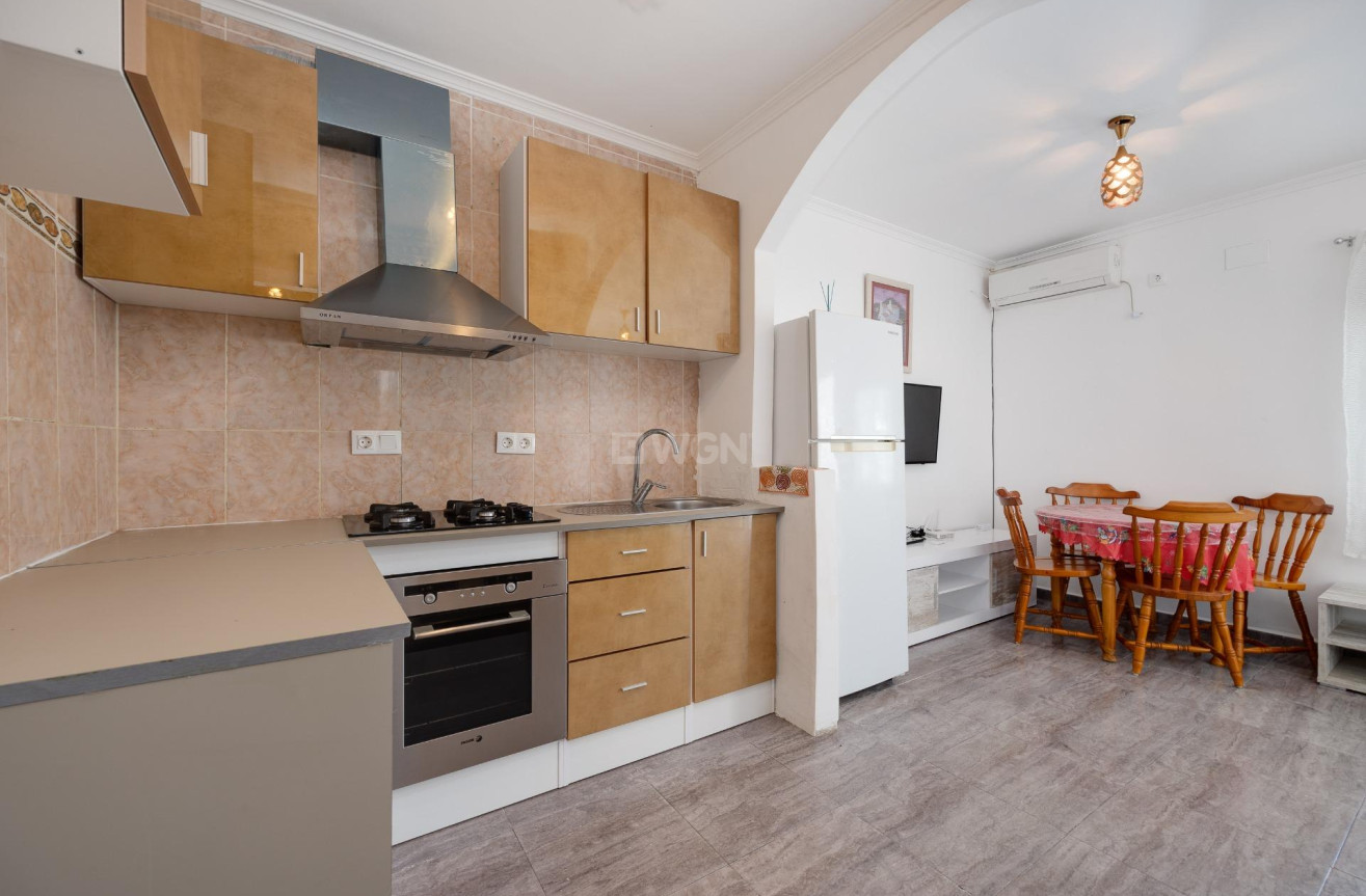 Odsprzedaż - Kamienica - Torrevieja - La Siesta - El Salado - Torreta