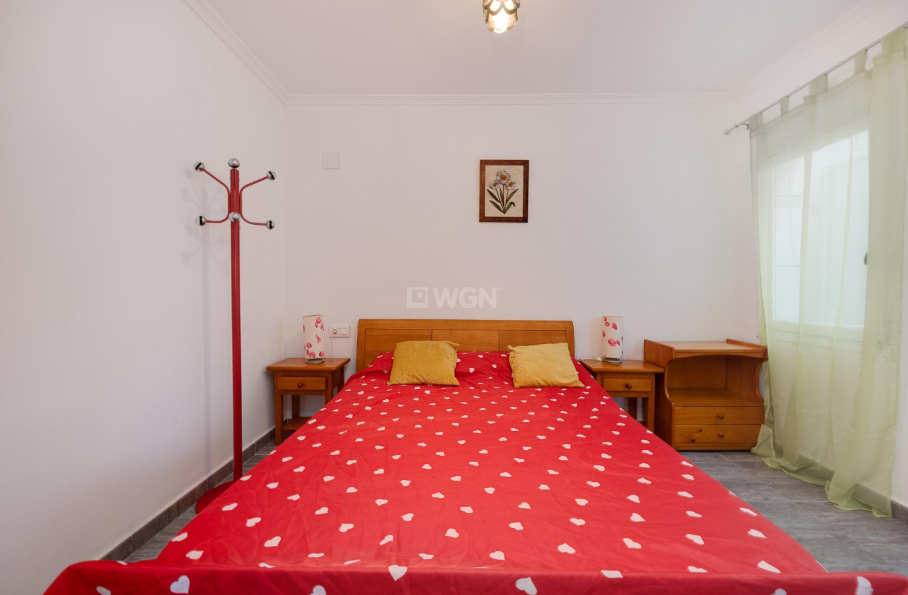 Odsprzedaż - Kamienica - Torrevieja - La Siesta - El Salado - Torreta