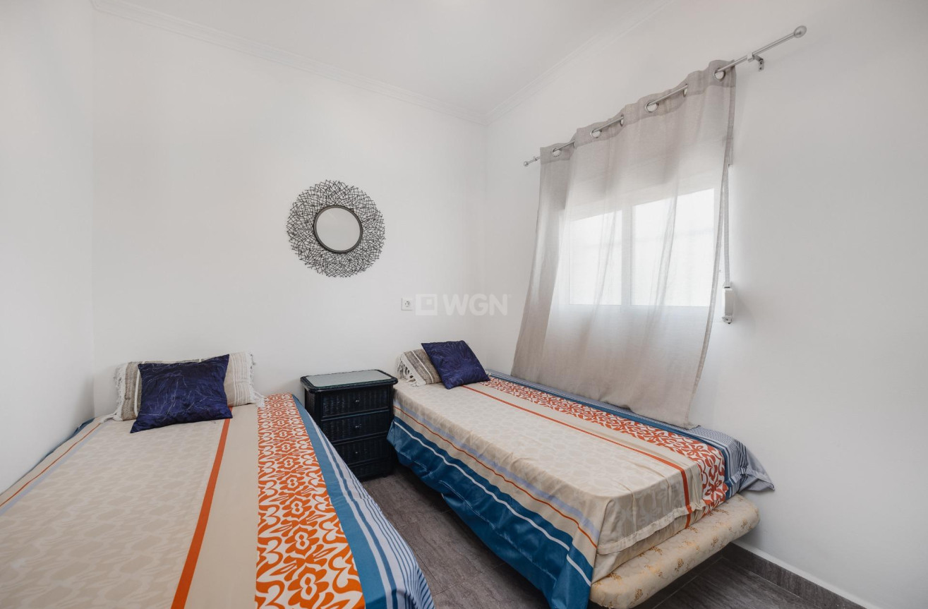 Odsprzedaż - Kamienica - Torrevieja - La Siesta - El Salado - Torreta