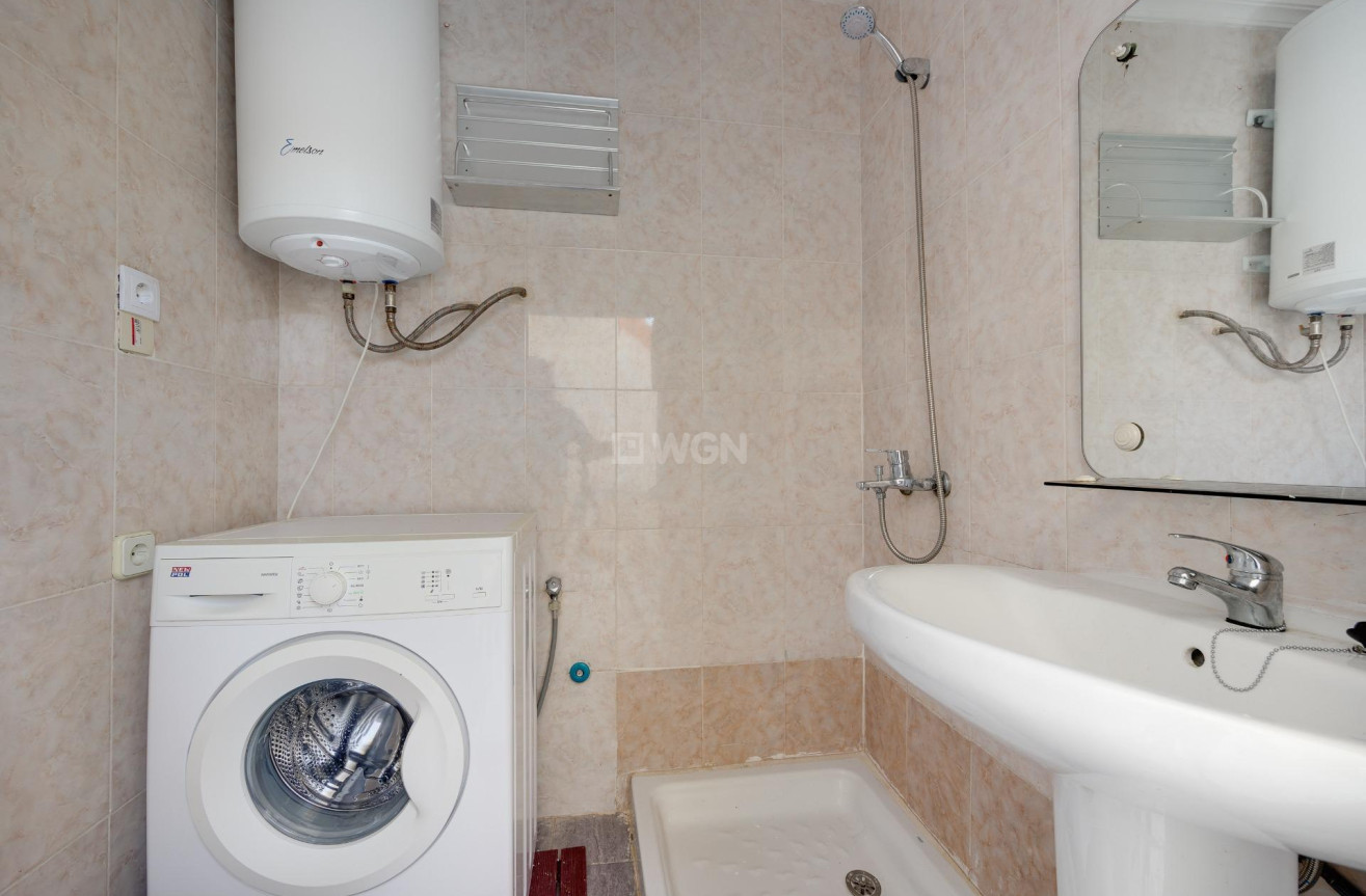 Odsprzedaż - Kamienica - Torrevieja - La Siesta - El Salado - Torreta