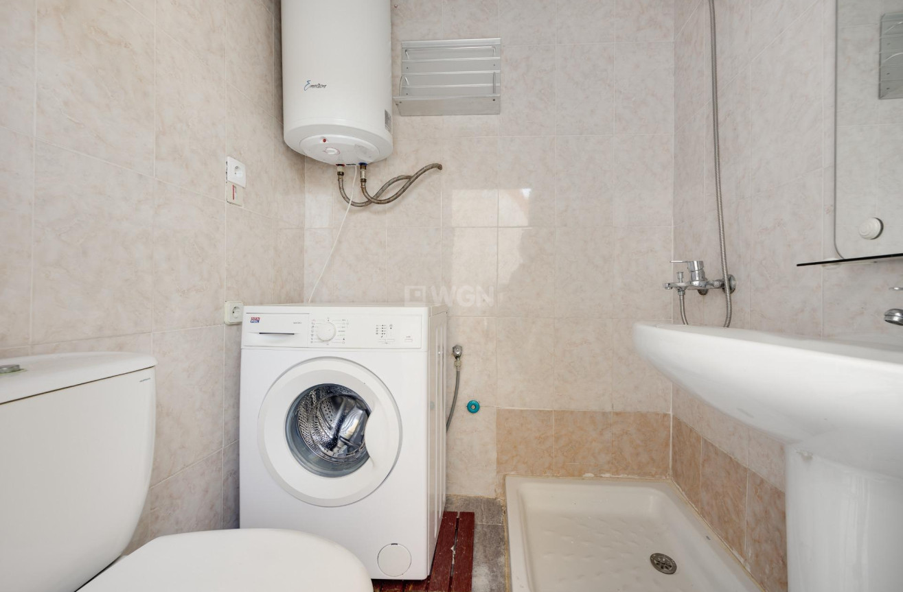 Odsprzedaż - Kamienica - Torrevieja - La Siesta - El Salado - Torreta