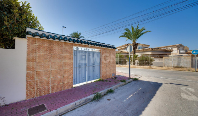 Odsprzedaż - Kamienica - Torrevieja - La Siesta - El Salado - Torreta