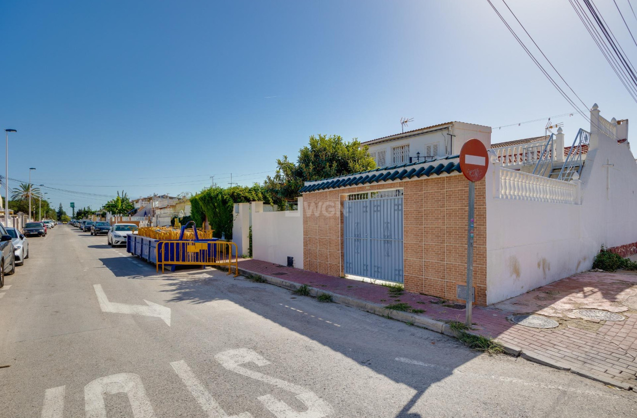 Odsprzedaż - Kamienica - Torrevieja - La Siesta - El Salado - Torreta