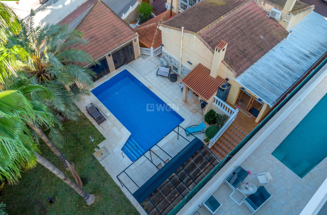 Reventa - Villa - Torrevieja - Los Balcones