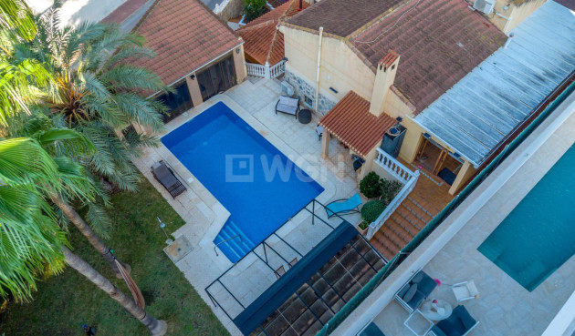 Reventa - Villa - Torrevieja - Los Balcones