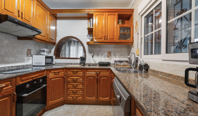 Reventa - Villa - Torrevieja - Los Balcones