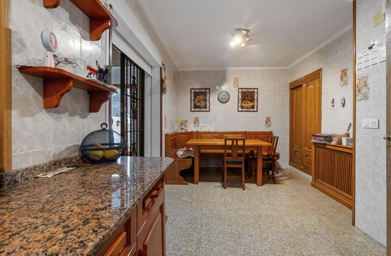 Reventa - Villa - Torrevieja - Los Balcones