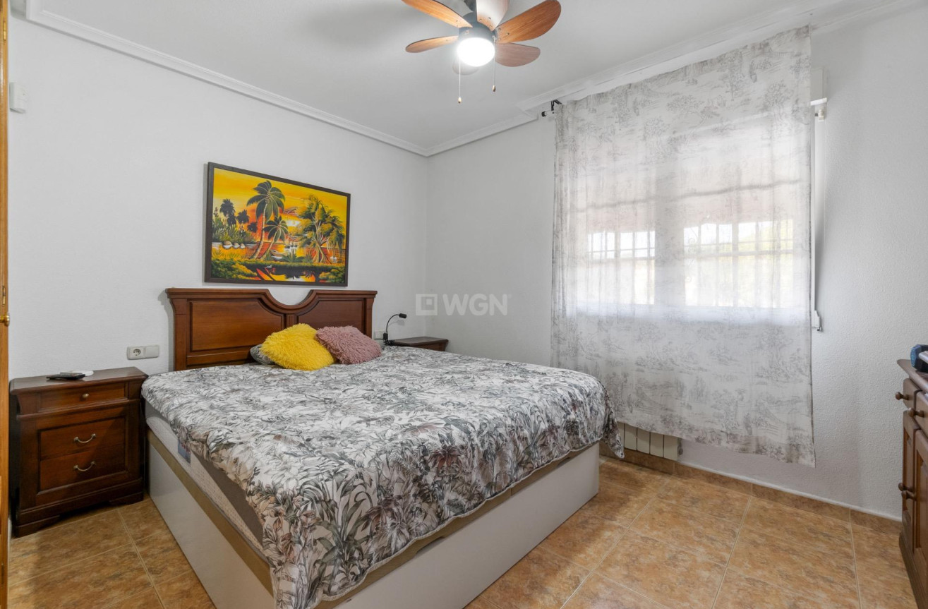 Reventa - Villa - Torrevieja - Los Balcones