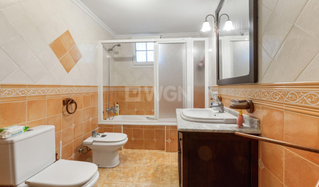 Reventa - Villa - Torrevieja - Los Balcones