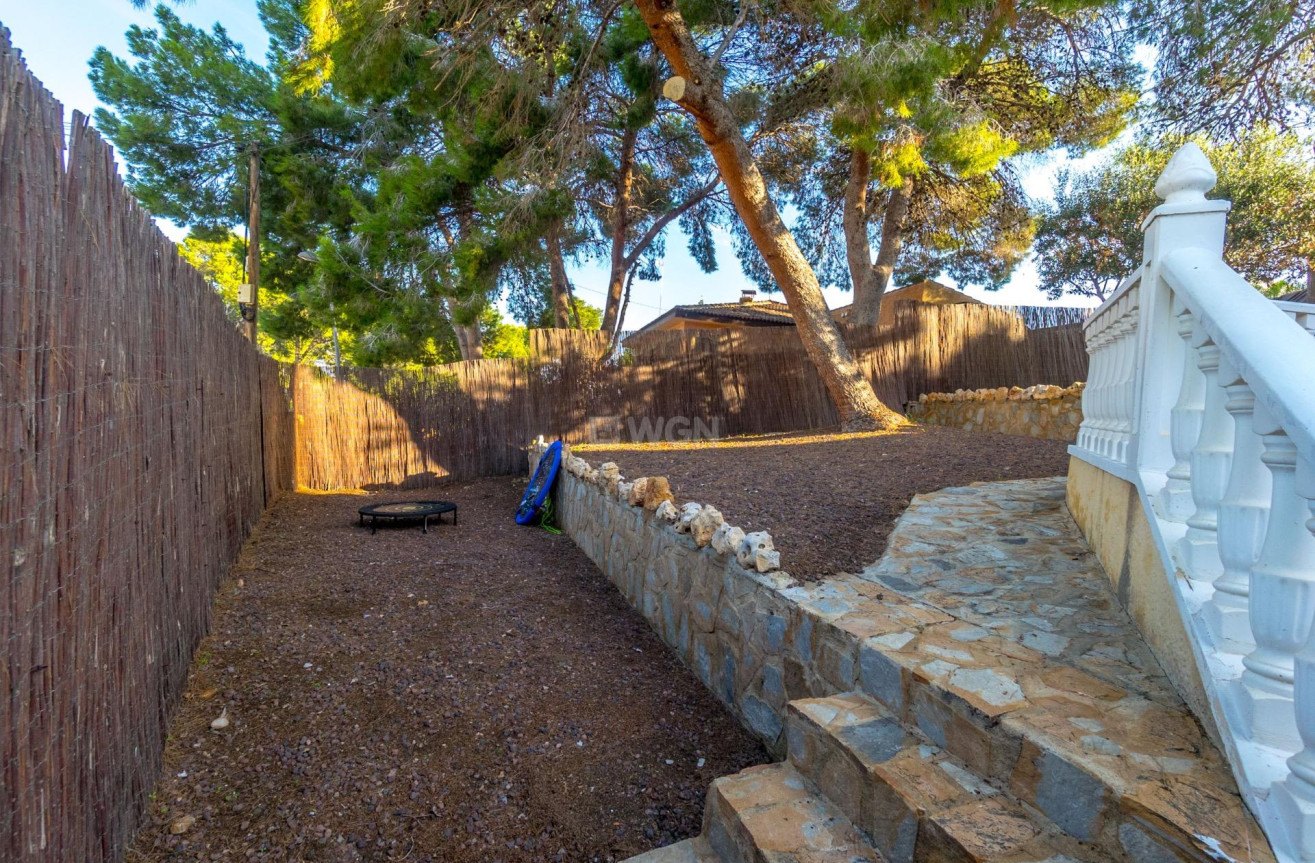 Reventa - Villa - Torrevieja - Los Balcones