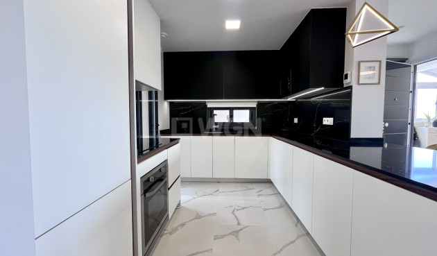 Odsprzedaż - Mieszkanie w bloku - San Miguel de Salinas - Inland