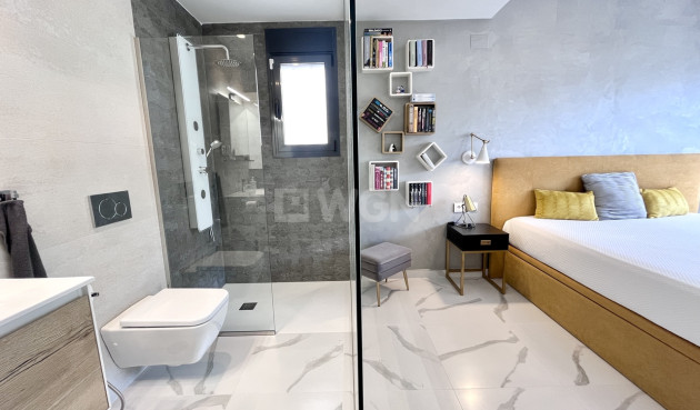 Odsprzedaż - Mieszkanie w bloku - San Miguel de Salinas - Inland