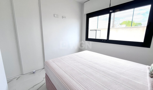 Odsprzedaż - Mieszkanie w bloku - San Miguel de Salinas - Inland