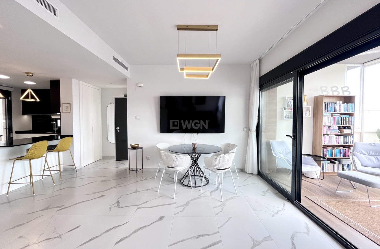 Odsprzedaż - Mieszkanie w bloku - San Miguel de Salinas - Inland