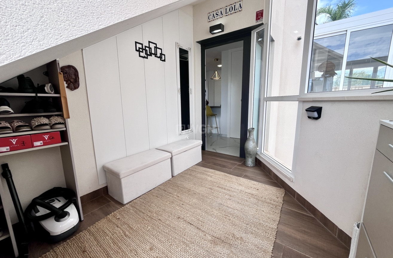 Odsprzedaż - Mieszkanie w bloku - San Miguel de Salinas - Inland