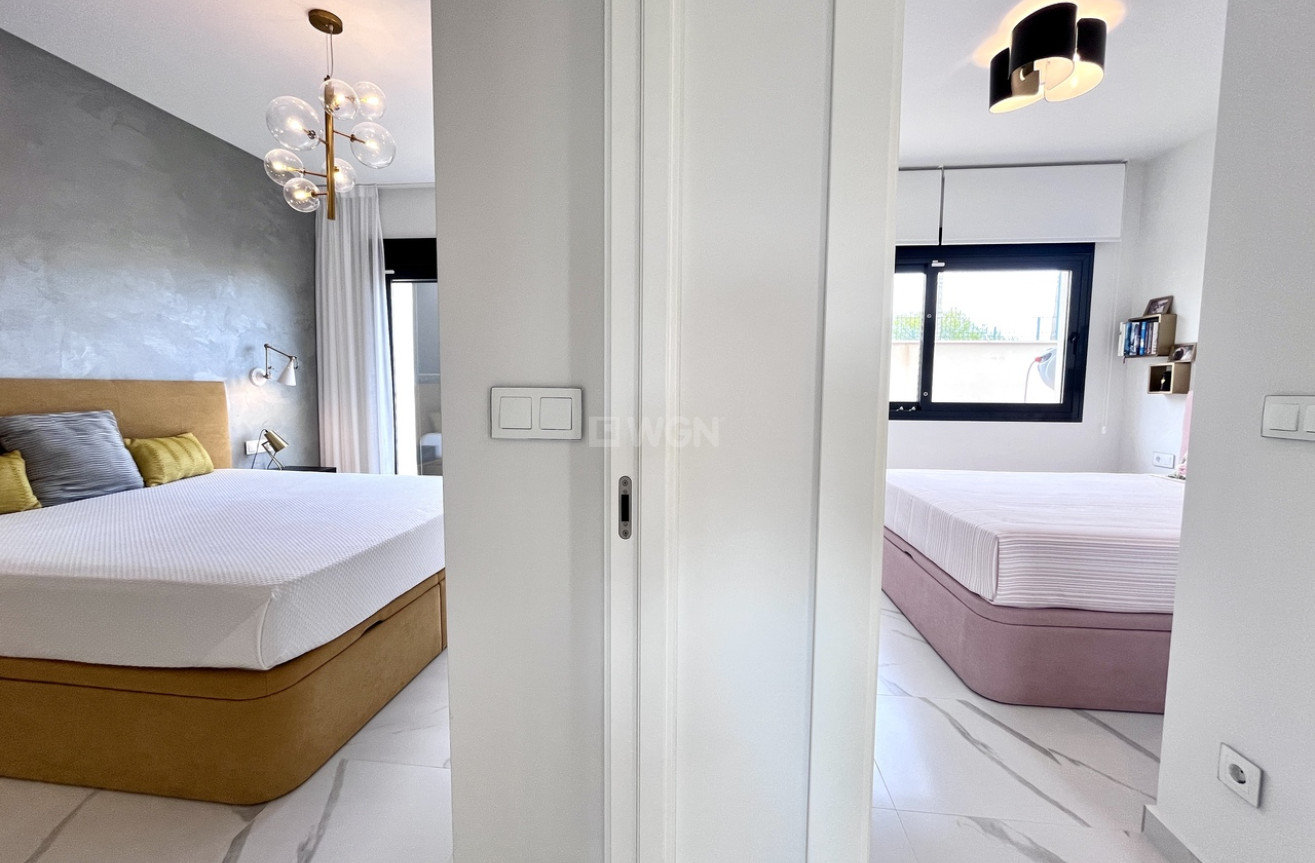 Odsprzedaż - Mieszkanie w bloku - San Miguel de Salinas - Inland