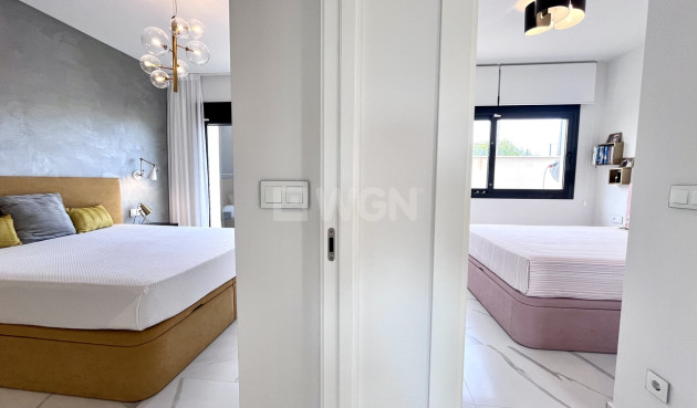 Odsprzedaż - Mieszkanie w bloku - San Miguel de Salinas - Inland