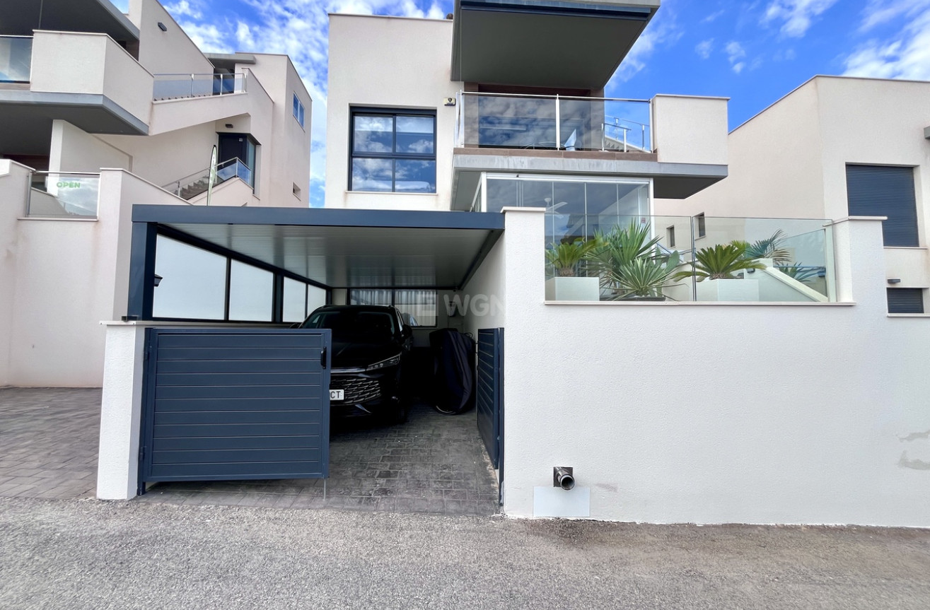 Odsprzedaż - Mieszkanie w bloku - San Miguel de Salinas - Inland