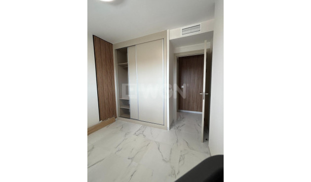 Resale - Apartment / flat - Orihuela Costa - Playa Flamenca